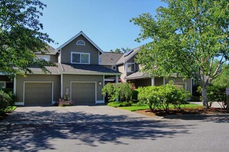 10008 NE 37th Ct, Kirkland, WA 98033