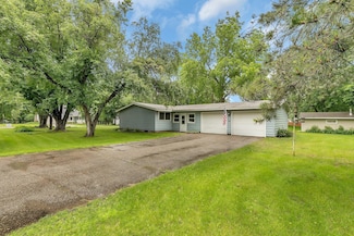 307 Miller St, Spicer, MN 56288