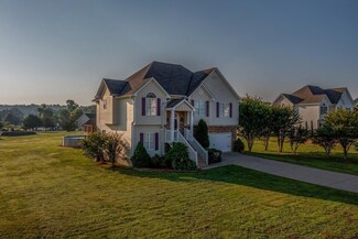 122 Peach Blossom Ln SE, Calhoun, GA 30701