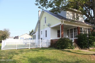 393 9th St, Northumberland, PA 17857