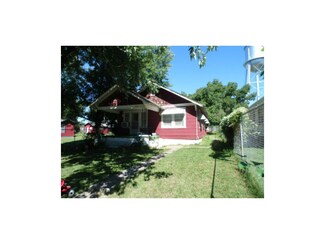1116 Pacific Ave, Osawatomie, KS 66064