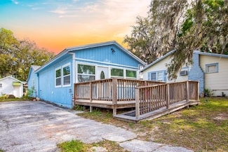 903 Riverside Dr, Steinhatchee, FL 32359