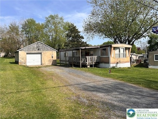 2845 Pacific Ave, Orefield, PA 18069