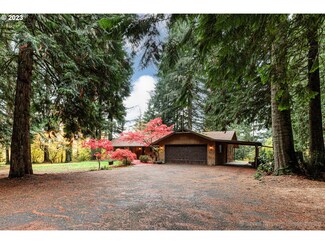 60997 Luttrell Ln, Saint Helens, OR 97051