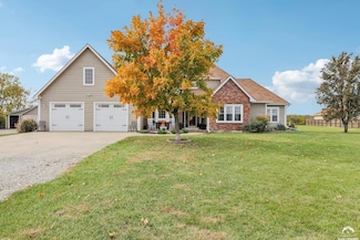 1053 E 1479 Rd, Lawrence, KS 66046