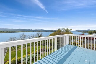 200 Columbia St, Cathlamet, WA 98612