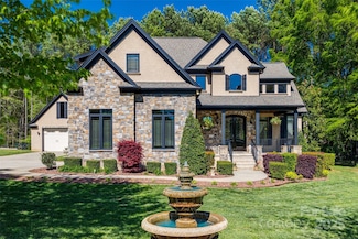 546 Little Cove Ln, Clover, SC 29710