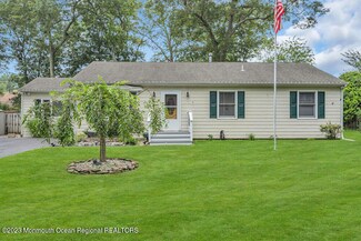 20 Woodland Rd, Bayville, NJ 08721