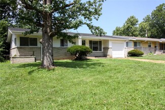 10127 Edgefield Dr, Saint Louis, MO 63136