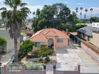 14421 Chatsworth Dr, San Fernando, CA 91340