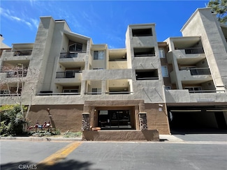 21500 Burbank Blvd Unit 201, Woodland Hills, CA 91367