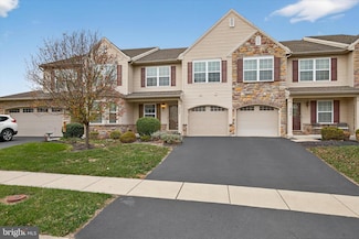 307 Stoneridge Ct Unit 79, New Cumberland, PA 17070