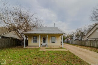 329 Sharon Dr, Trumann, AR 72472
