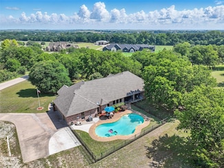 104 E Hidden Meadow Ct, Cresson, TX 76035