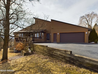 3012 Mountain Crescent, Montoursville, PA 17754