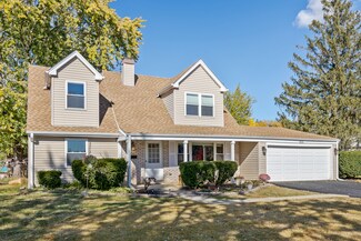 1830 Shakespeare Ct, Schaumburg, IL 60194