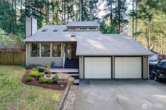 50 SE Shadowood Dr, Shelton, WA 98584
