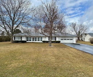 328 Lake St, Rouses Point, NY 12979