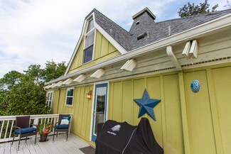 6017 Cassowary Ln, New Bern, NC 28560