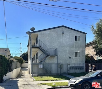 3120 W 71st St, Los Angeles, CA 90043