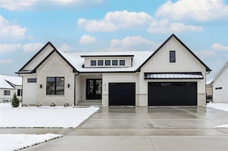 18190 NW Hidden Knoll, Waukee, IA 50263