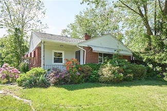 1056 Hilbish Ave, Akron, OH 44312