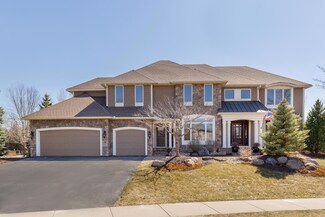 9805 Trails End Rd, Eden Prairie, MN 55347