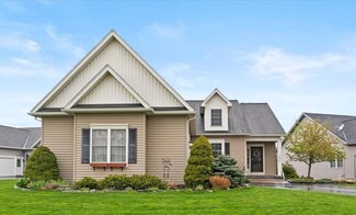 3868 Chatham Ln, Canandaigua, NY 14424