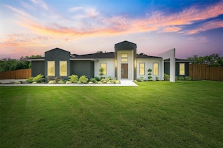 309 Whispering Way, Red Oak, TX 75154