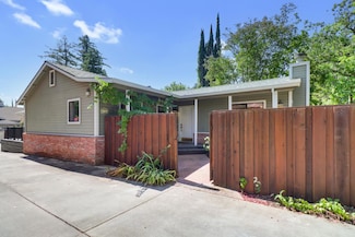 2122 Gunn Rd, Carmichael, CA 95608