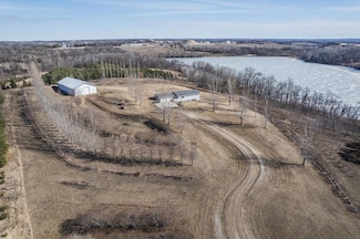 22800 N Pearl Lake Rd, Detroit Lakes, MN 56501