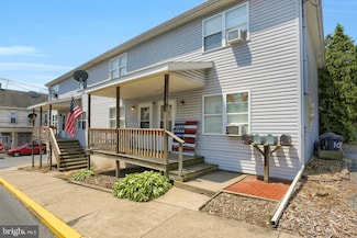 101 W Market St, Williamstown, PA 17098