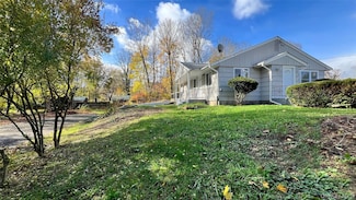 50 Spruce St, Kerhonkson, NY 12446