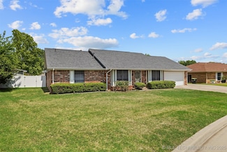 1314 Whispering Hill St, Ada, OK 74820