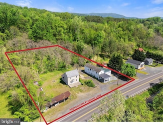 11947 Lee Hwy, Sperryville, VA 22740