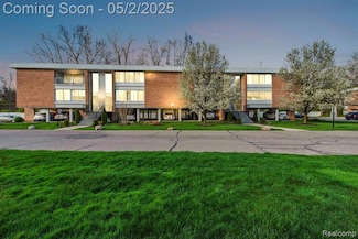 32050 Grand River Ave Unit 57, Farmington, MI 48336