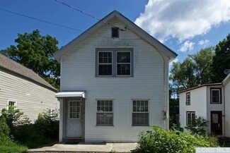 46 Cold Water St, Hillsdale, NY 12529