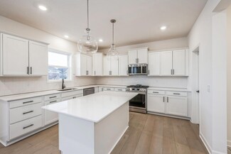 11325 Ithaca Ln N, Osseo, MN 55369