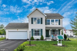 285 W Crest View Ln, Gettysburg, PA 17325
