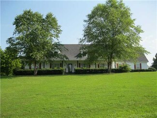 130 Thumb Rd, Henning, TN 38041