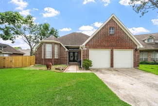 15110 Farndale Dr, Houston, TX 77062
