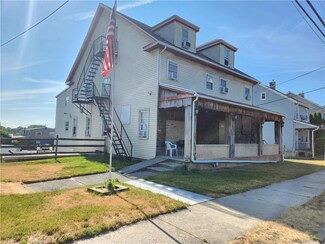 1051 Howertown Rd, Catasauqua, PA 18032
