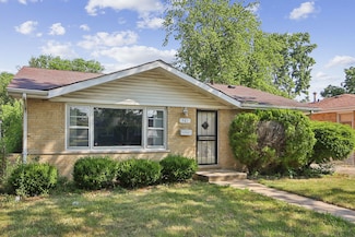 561 Minette Ln, Chicago Heights, IL 60411