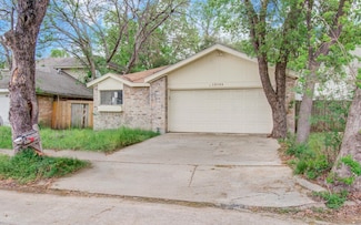 12728 Hollandale Dr, Houston, TX 77082