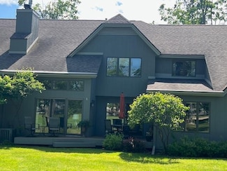 700 Fairways Dr Unit 14, Harbor Springs, MI 49740