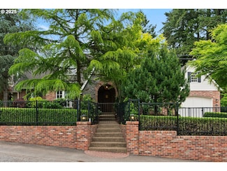635 Iron Mountain Blvd, Lake Oswego, OR 97034