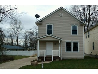 2041 Massachusetts Ave SE, Massillon, OH 44646