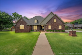 607 Sterling Hill Dr, Fort Gibson, OK 74434