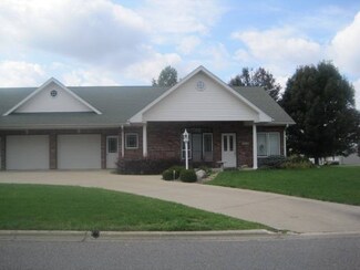 101 N 6th St Unit B, Roanoke, IL 61561