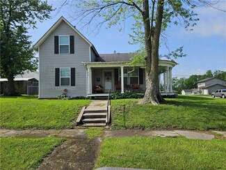 609 W Peoria St, Paola, KS 66071